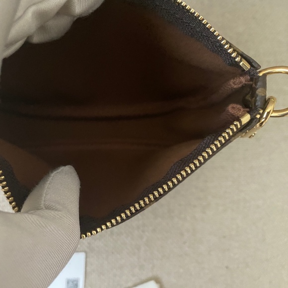 100% Authentic LOUIS VUITTON Monogram Mini Pochette Accessories! - Picture 7 of 16